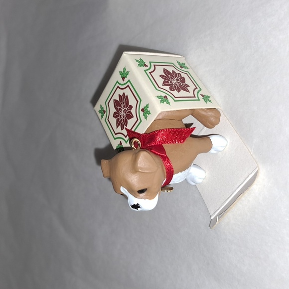 HALLMARK BOXER PUPPY LOVE 2003 Ornament in box - Picture 2 of 4